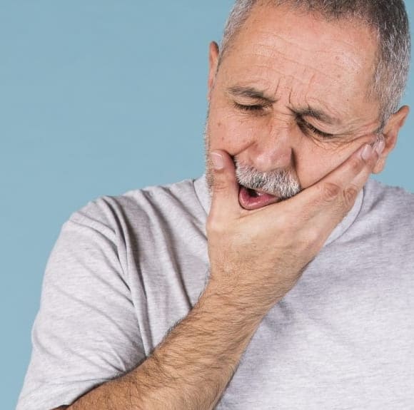 Teeth Deteriorate Faster in 40s and 50s